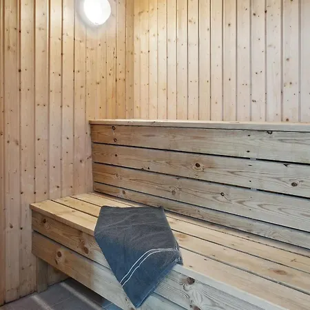 Kalevi - 900m From The Sea By Interhome
